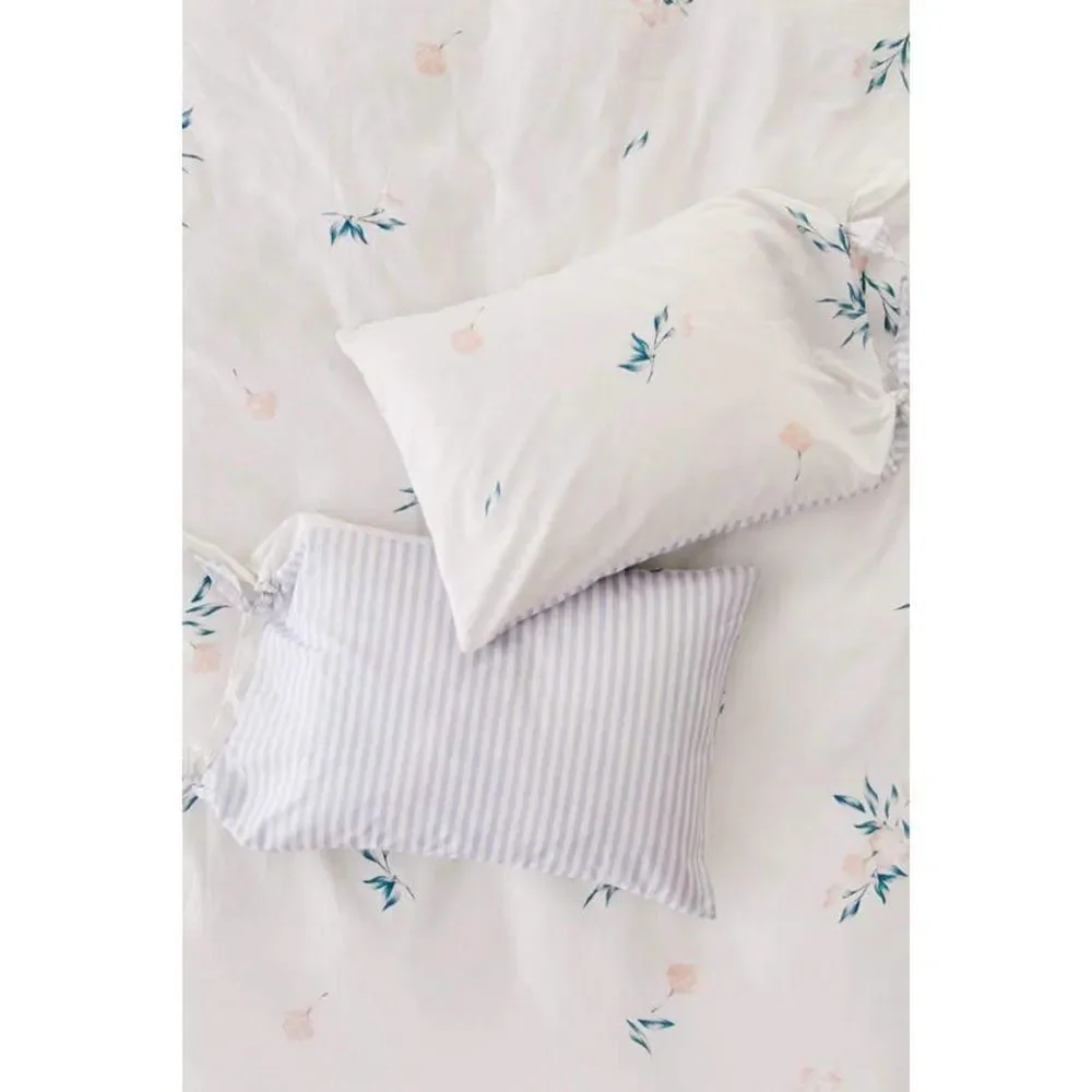 Urban Outfitters Meg Floral Knot Duver Cover & Standard Pillowcases Set Twin XL